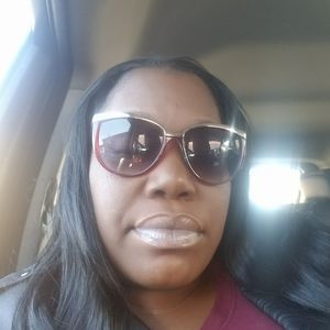 Meet your Posher, Nadine